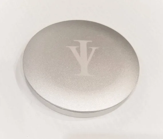 FREE SHIPPING:: Silver Charm LED Lighted Portable Charger Compact Mirror :: CHARM BEYOND Series