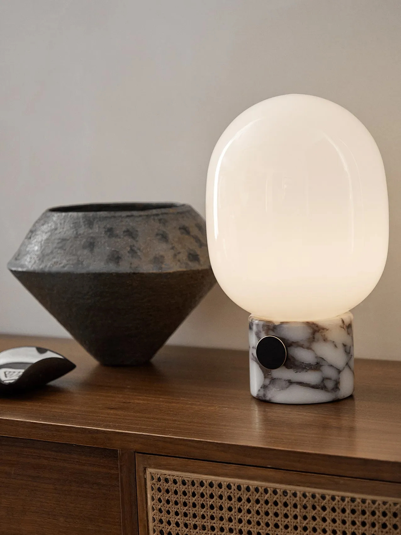 JWDA Table Lamp