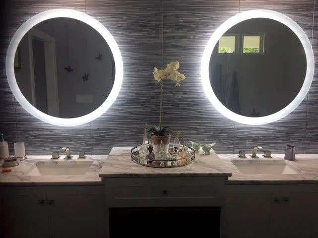 LED Mirror (Side-Lighted Round) 44" x 44"